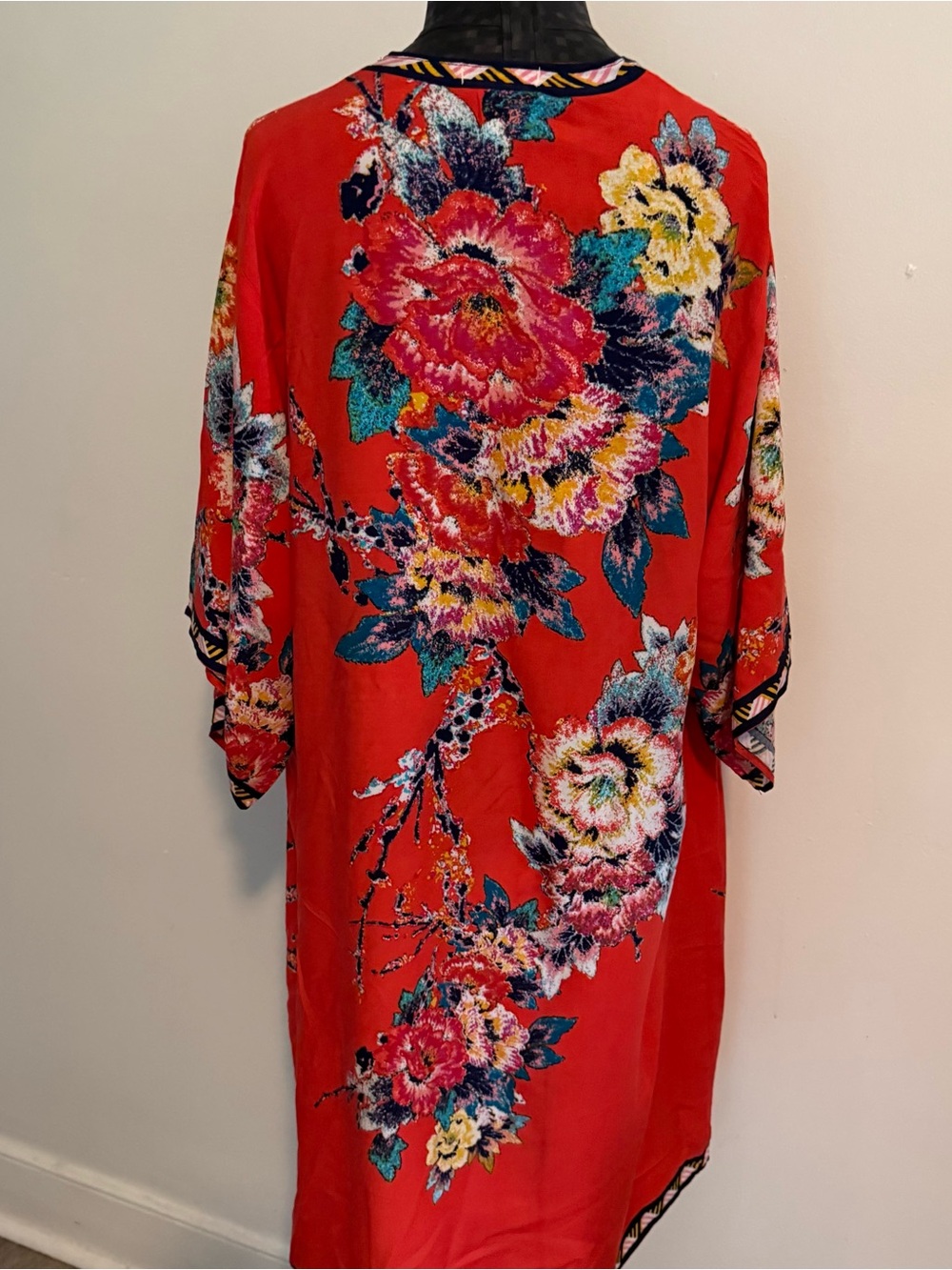 Flying Tomato Red Floral Kimono - Picture 8 of 10